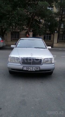 Mercedes C 220 1995, 290,000 km - 2.2 л - Bakı