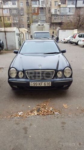 Mercedes E 240 2000, 212,000 km - 2.6 l - Bakı