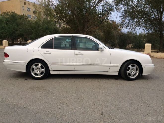 Mercedes E 240 2001, 164,732 km - 2.6 l - Bakı