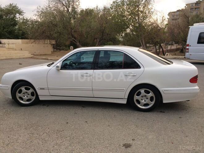 Mercedes E 240 2001, 164,732 km - 2.6 l - Bakı