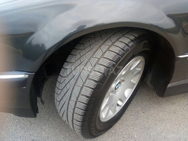 BMW 728 1997, 300,000 km - 2.8 l - Sumqayıt