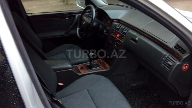 Mercedes E 200 2000, 330,000 km - 2.0 l - Sumqayıt