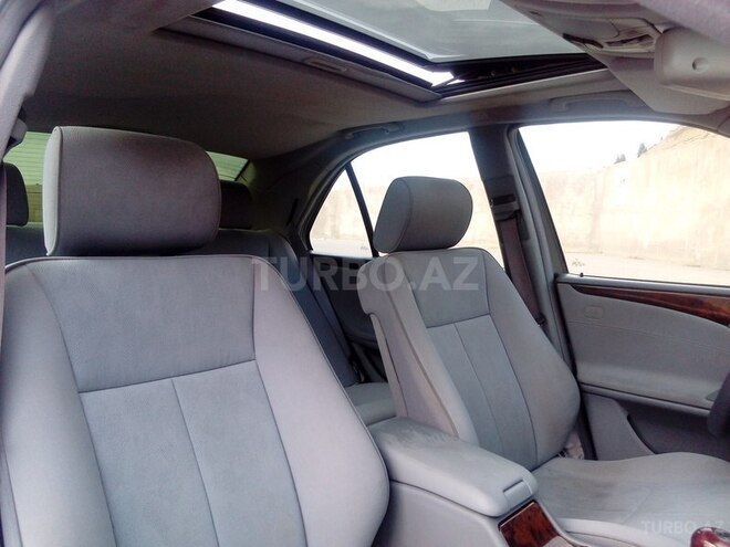 Mercedes E 280 1999, 246,000 km - 2.8 л - Bakı