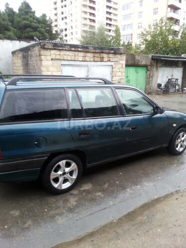 Opel Astra 1995, 270,000 km - 1.6 l - Bakı