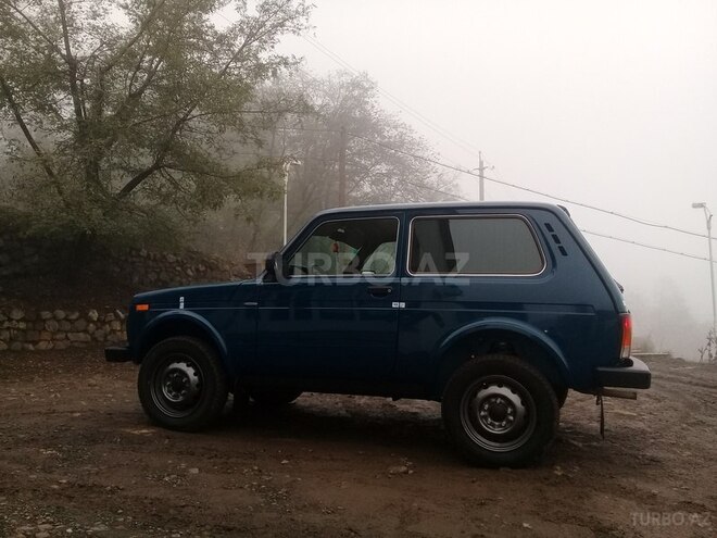 LADA (VAZ) Niva 2017, 8,600 km - 1.7 l - Lerik