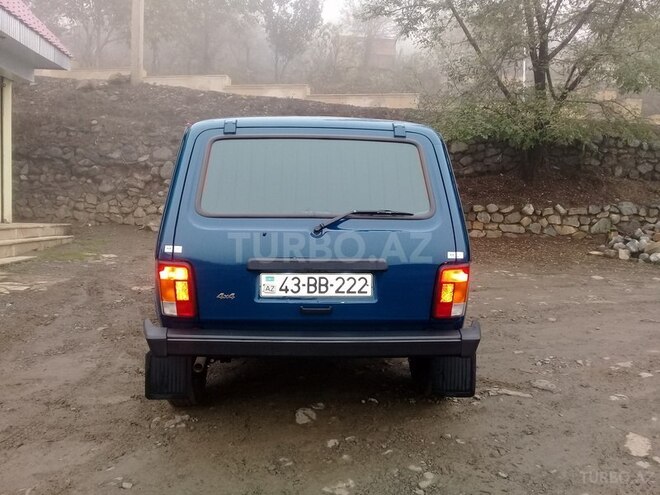 LADA (VAZ) Niva 2017, 8,600 km - 1.7 l - Lerik