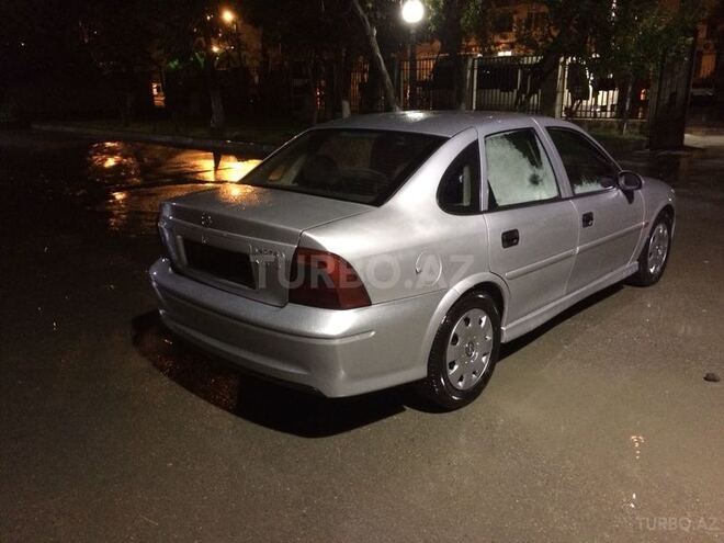 Opel Vectra 2000, 310,000 km - 1.8 л - Bakı