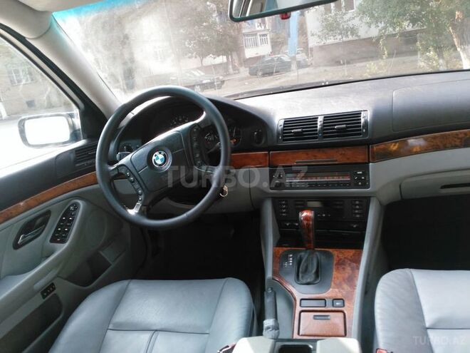BMW 530 2001, 293,000 km - 3.0 l - Sumqayıt
