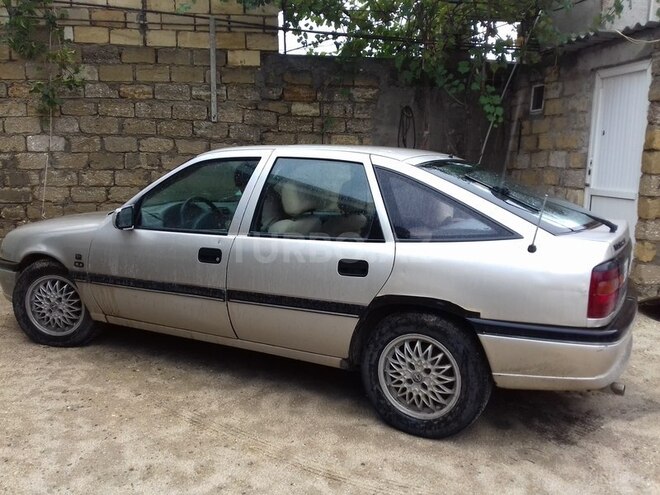 Opel Vectra 1993, 400,000 km - 2.0 l - Bakı