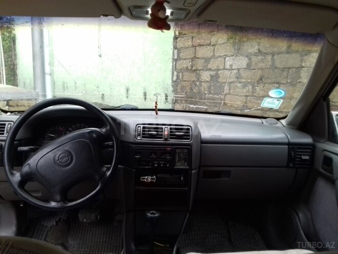 Opel Vectra 1993, 400,000 km - 2.0 l - Bakı