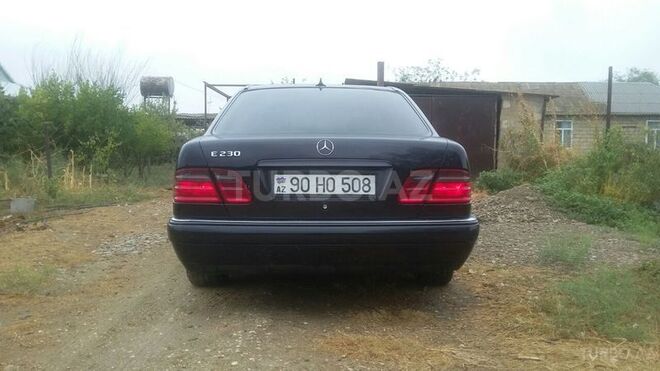 Mercedes E 230 1996, 241,857 km - 2.3 l - Şirvan