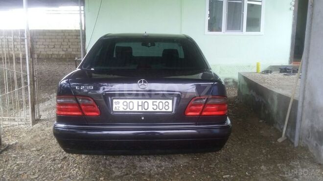 Mercedes E 230 1996, 241,857 km - 2.3 l - Şirvan