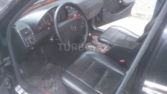 Mercedes C 200 1999, 290,000 km - 2.0 l - Bakı