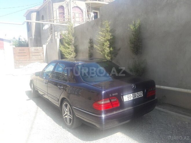 Mercedes E 240 1998, 300,000 km - 2.4 l - Bakı