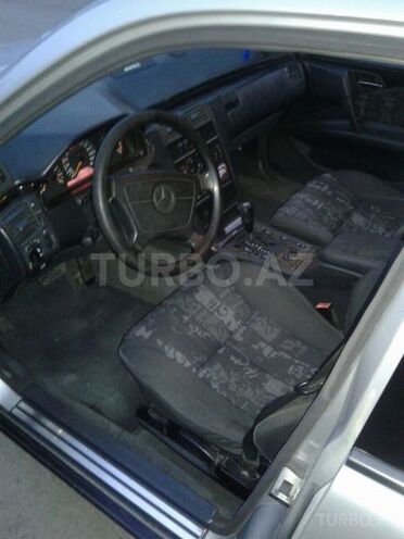 Mercedes E 240 1997, 230,000 km - 2.4 l - Şəmkir