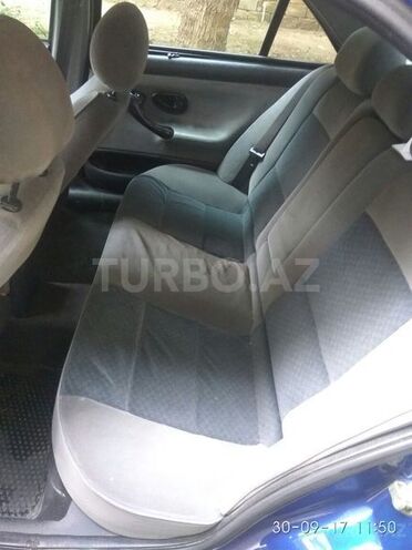 Peugeot 406 2003, 270,000 km - 2.0 l - Bakı