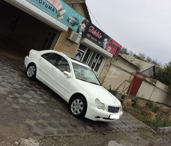 Mercedes C 240 2001, 199,000 km - 2.6 l - Sumqayıt