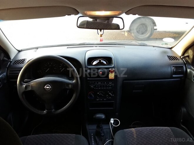 Opel Astra 2001, 261,000 km - 1.6 l - Quba
