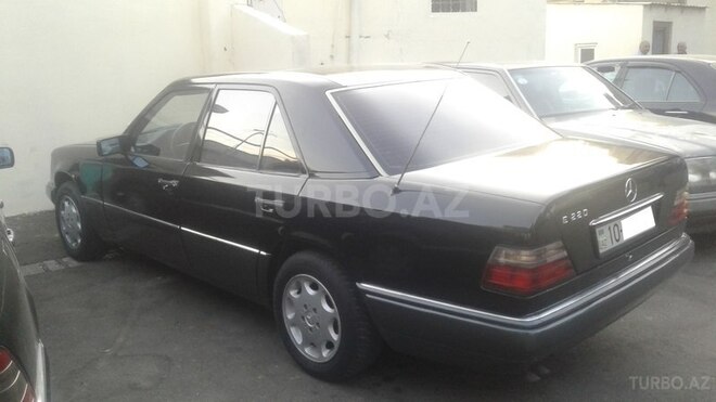 Mercedes E 220 1993, 470,000 km - 2.2 l - Quba