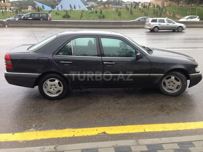 Mercedes C 180 1995, 430,000 km - 1.8 l - Biləsuvar