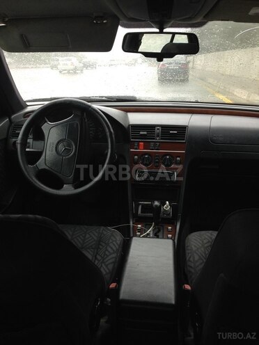 Mercedes C 180 1995, 430,000 km - 1.8 l - Biləsuvar
