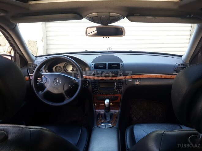 Mercedes E 220 2005, 253,000 km - 2.2 л - Bakı