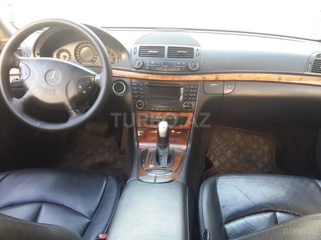 Mercedes E 220 2005, 253,000 km - 2.2 л - Bakı