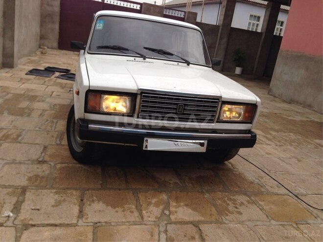 LADA (VAZ) 2107 2011, 389,000 km - 1.6 л - Salyan