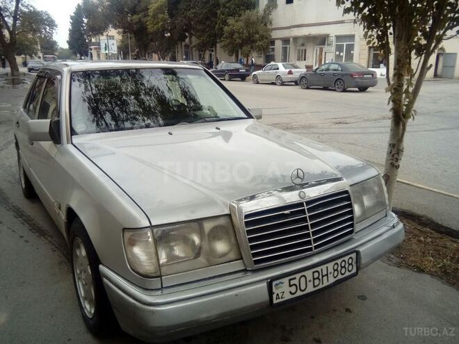 Mercedes E 250 1992, 232,052 km - 2.5 l - Bakı
