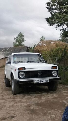 LADA (VAZ) Niva 1988, 123,000 km - 1.6 л - Yardımlı