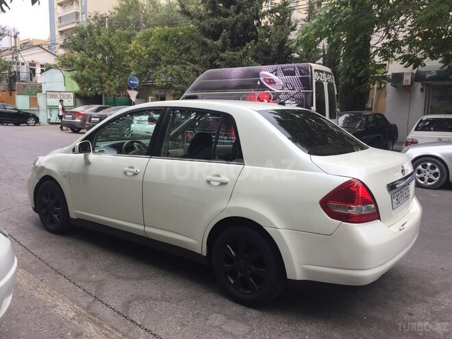 Nissan Tiida 2009, 160,258 km - 1.6 л - Bakı