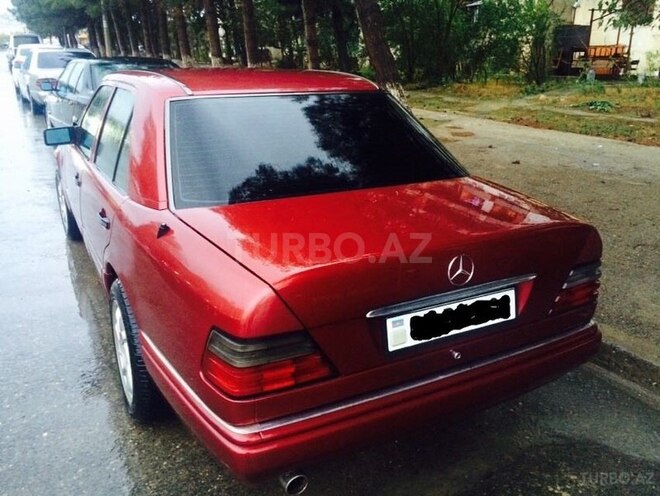 Mercedes E 220 1995, 274,551 km - 2.2 l - Bakı