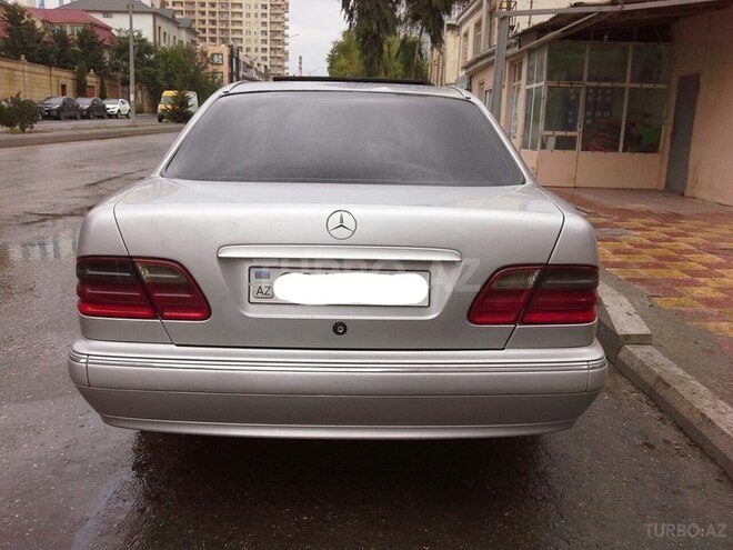 Mercedes E 270 2000, 165,000 km - 2.7 l - Bakı