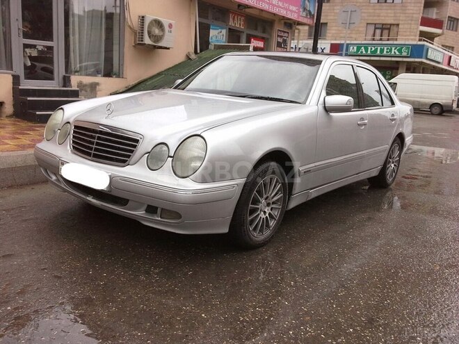 Mercedes E 270 2000, 165,000 km - 2.7 l - Bakı