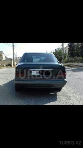 Mercedes E 220 1994, 265,623 km - 0.2 l - Bakı