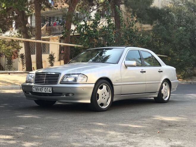 Mercedes C 240 1999, 280,000 km - 2.4 l - Bakı