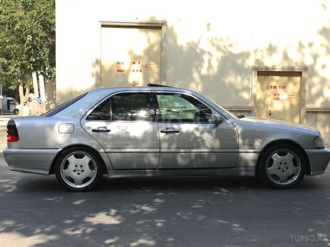 Mercedes C 240 1999, 280,000 km - 2.4 l - Bakı