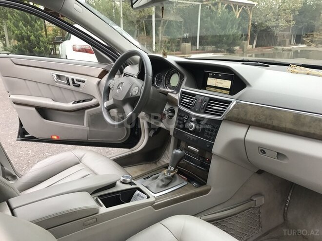 Mercedes E 250 2009, 95,000 km - 2.0 l - Bakı
