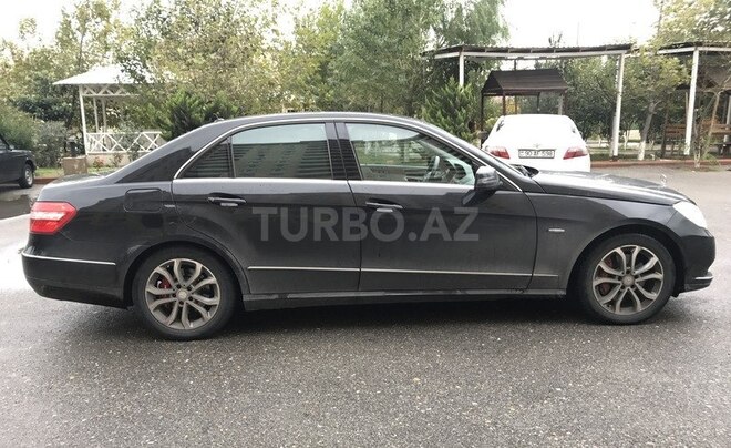 Mercedes E 250 2009, 95,000 km - 2.0 l - Bakı