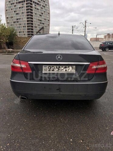 Mercedes E 250 2009, 95,000 km - 2.0 l - Bakı
