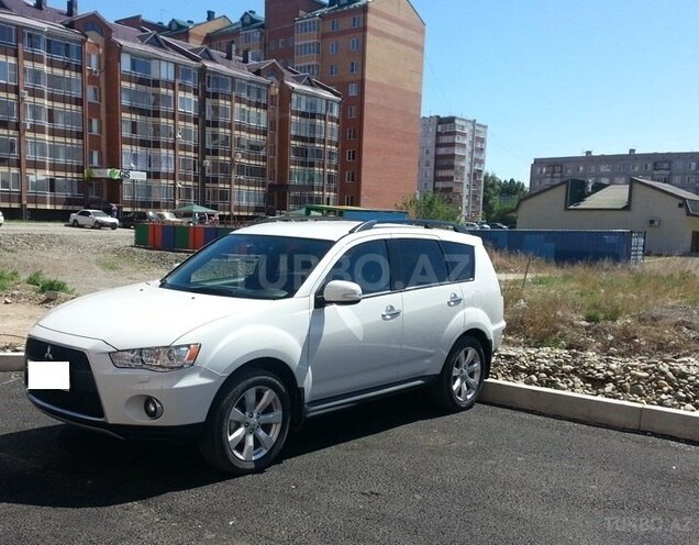 Mitsubishi Outlander 2011, 116,300 km - 3.0 l - Bakı