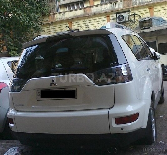Mitsubishi Outlander 2011, 116,300 km - 3.0 l - Bakı