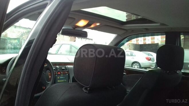 Mercedes E 220 2000, 218,000 km - 2.2 l - Bakı
