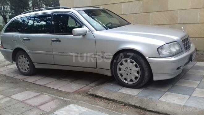 Mercedes C 220 2000, 220,000 km - 2.2 l - Şabran