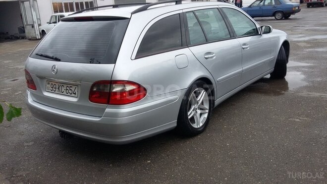 Mercedes E 220 2005, 330,000 km - 2.2 л - Sumqayıt