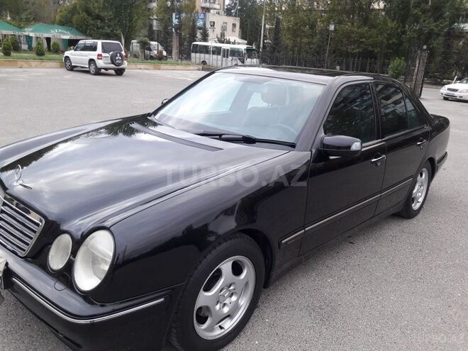 Mercedes E 240 2001, 230,000 km - 2.4 l - Bakı