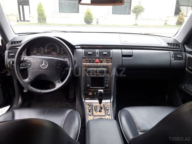 Mercedes E 240 2001, 230,000 km - 2.4 l - Bakı
