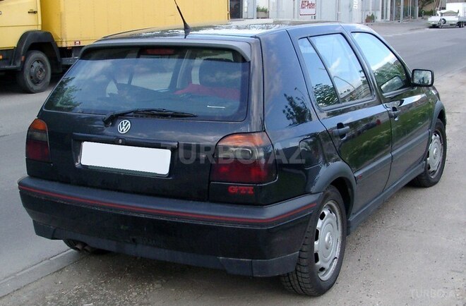 Volkswagen Golf 1995, 27,000 km - 1.8 l - Bakı