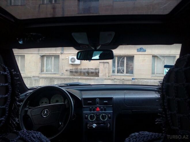 Mercedes C 230 2000, 290,000 km - 2.3 l - Bakı