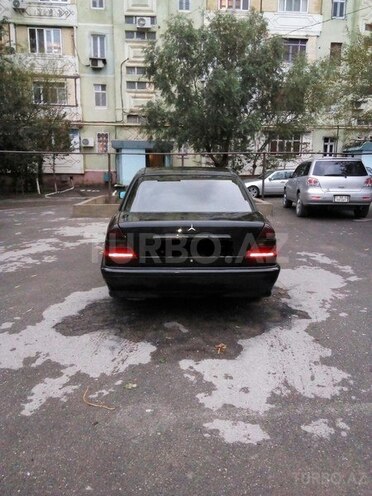 Mercedes C 220 1998, 400,000 km - 2.2 l - Sumqayıt